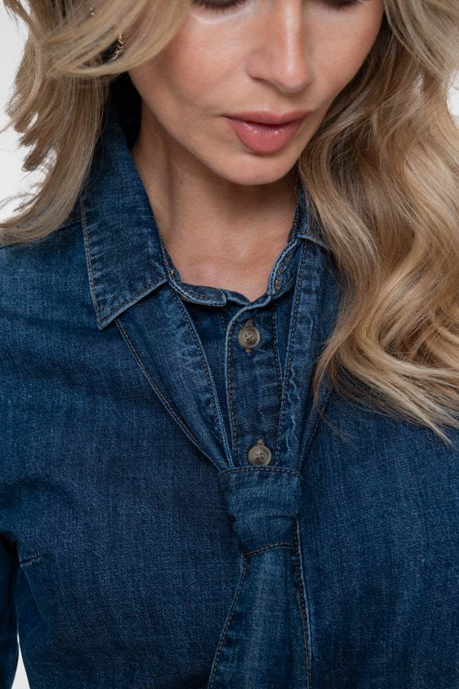 Geisha getailleerde denim blouse met strikdetail