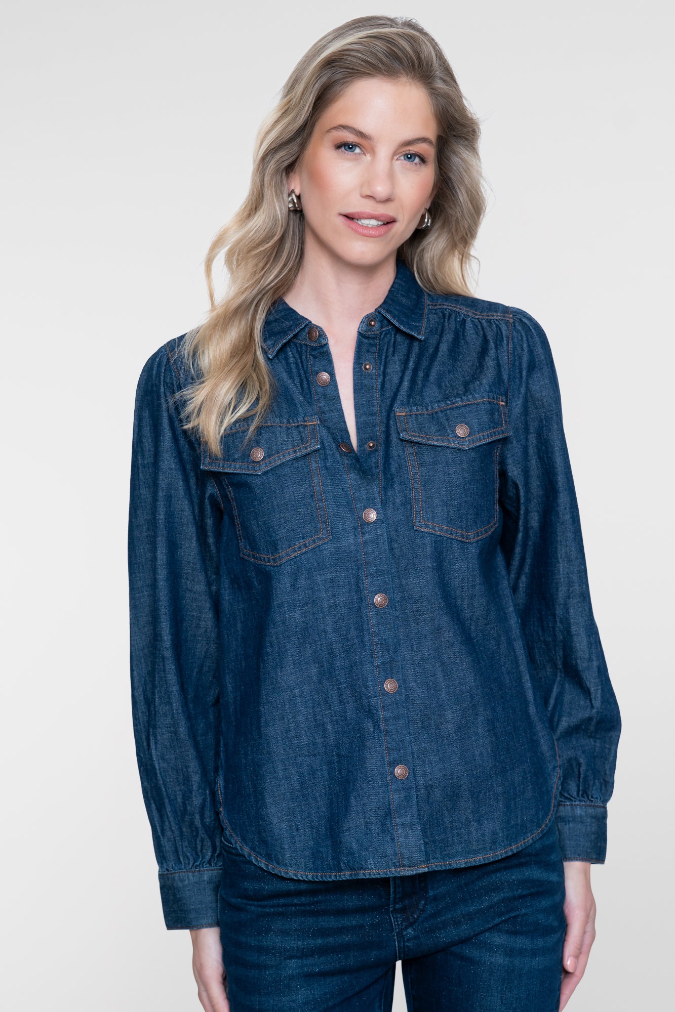 Geisha denim blouse met borstzakken en contrasterende stiksels
