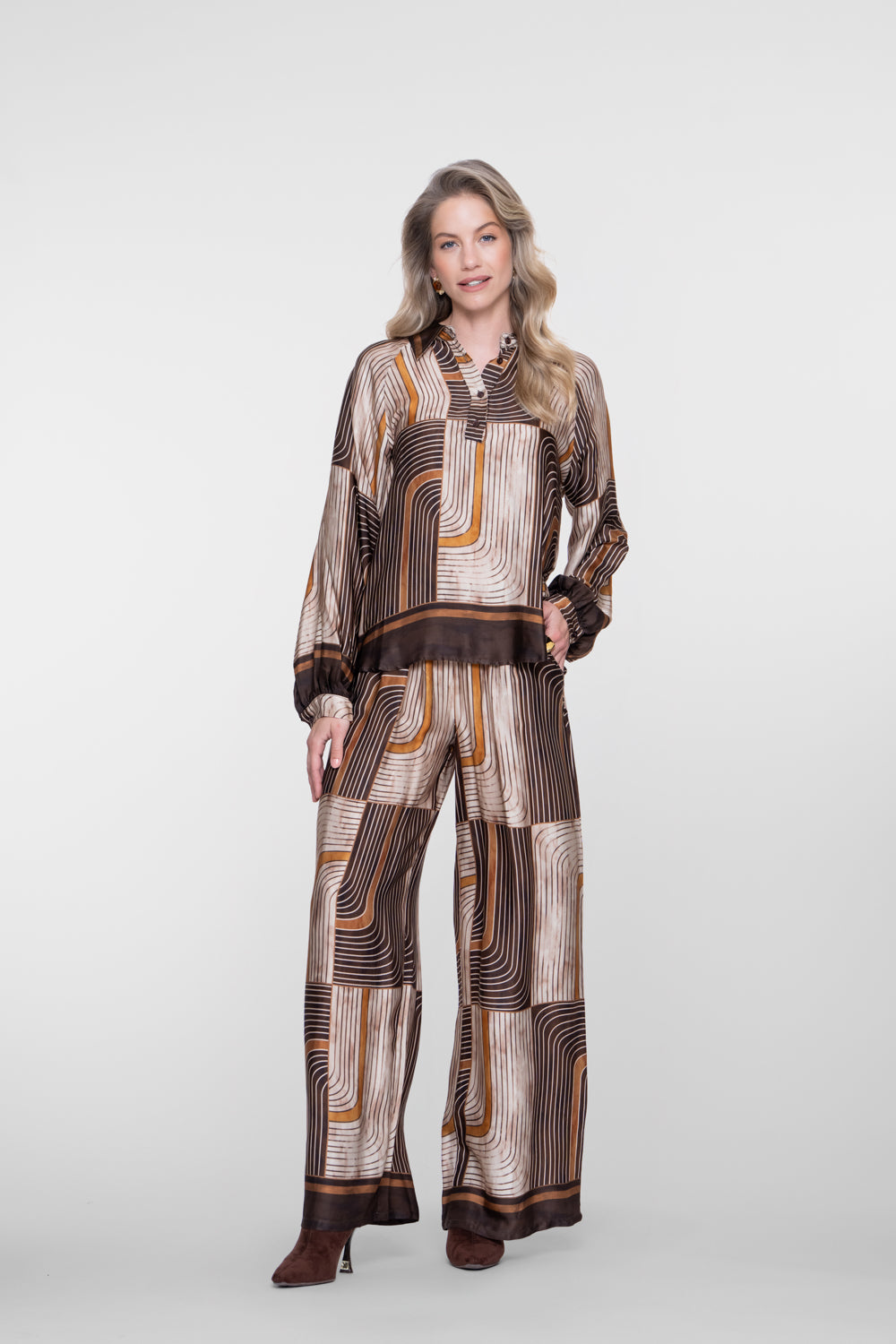 Geisha blouse met grafische print en satijnachtige uitstraling