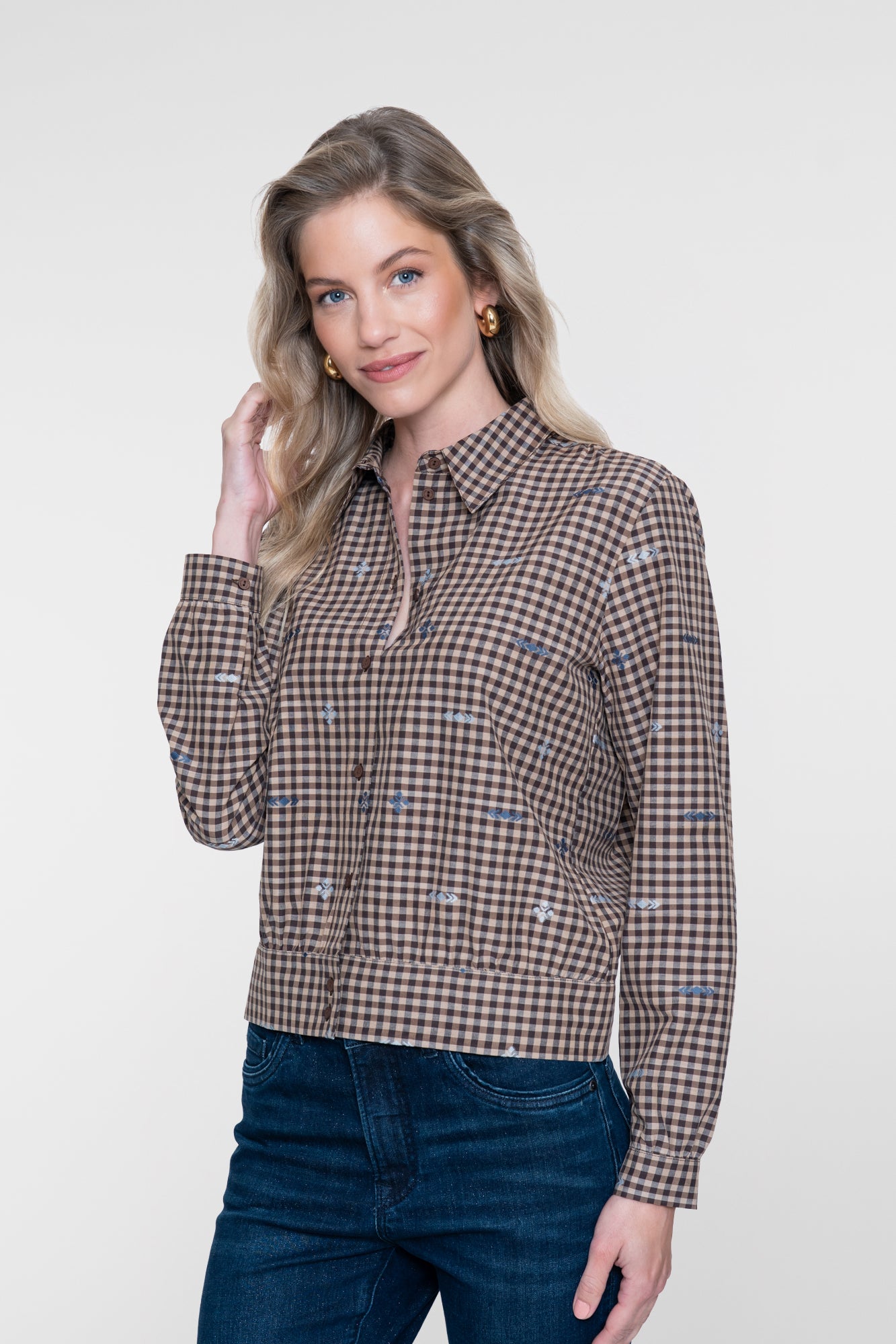 Geisha checkered blouse met geborduurde details
