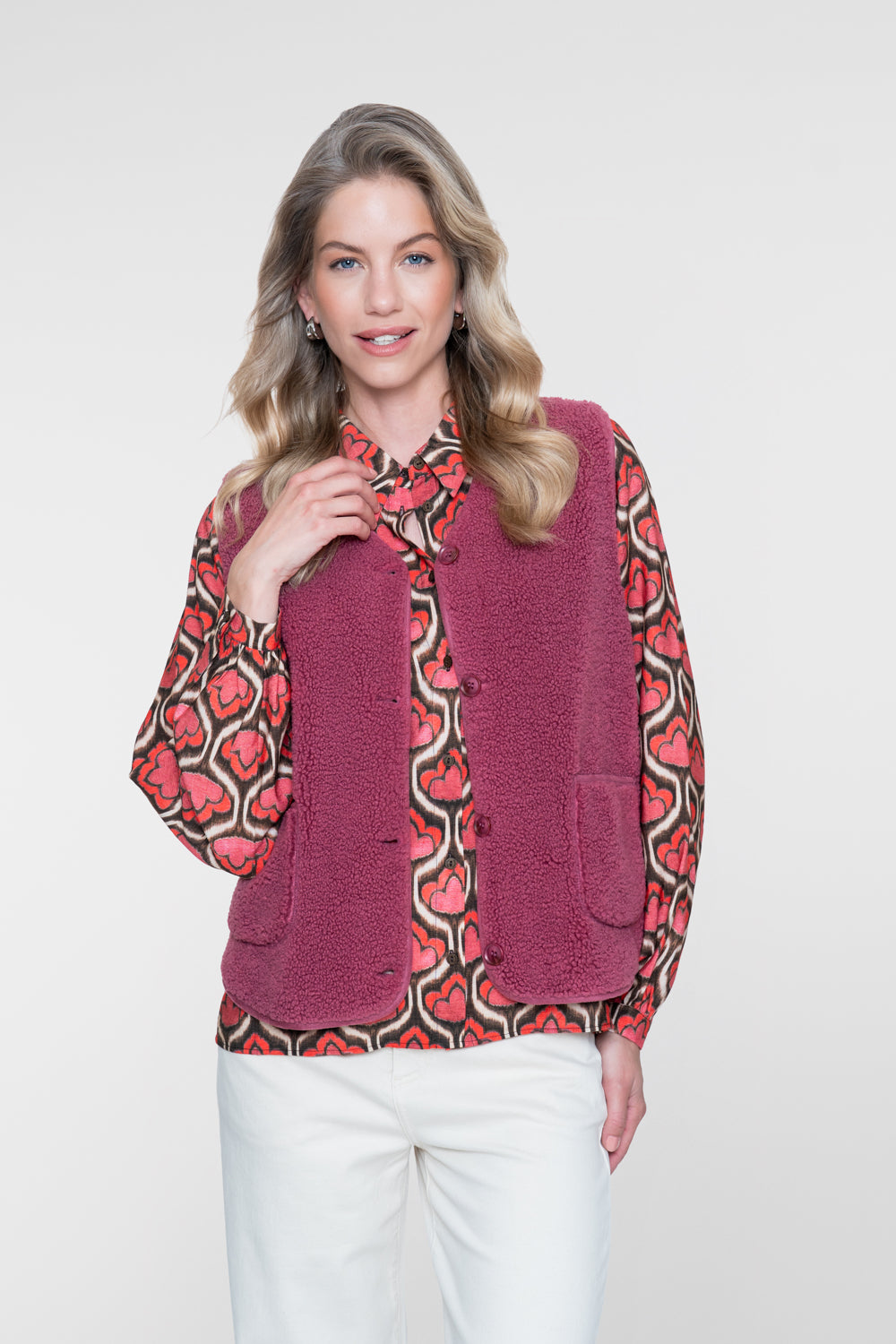 Geisha blouse met retro print en lange mouwen – Shop de look