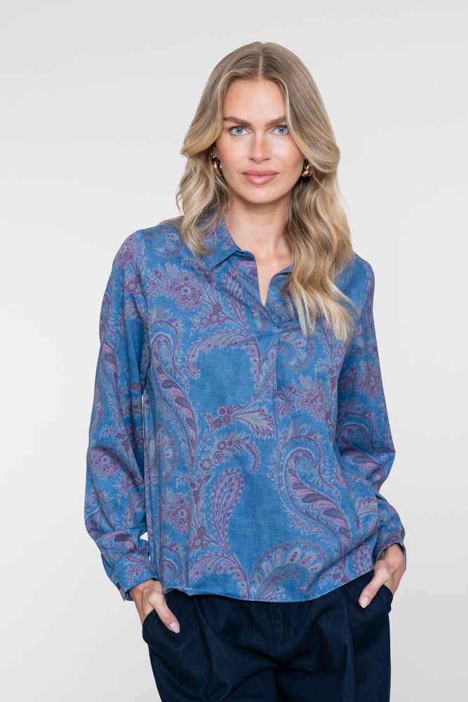 Geisha denim look blouse met paisley bloemenprint en V-snit