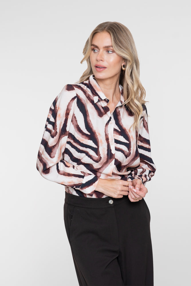 Geisha blouse met zebraprint in zand- en briquetinten