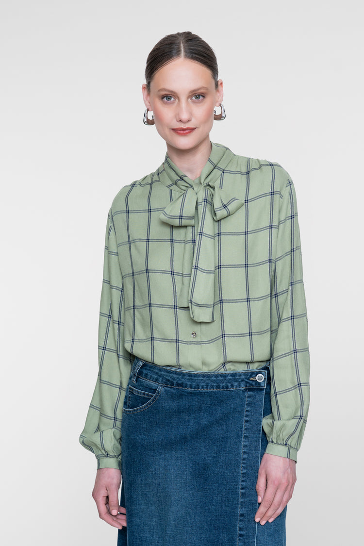 Geisha blouse met strikdetail en ruitdessin