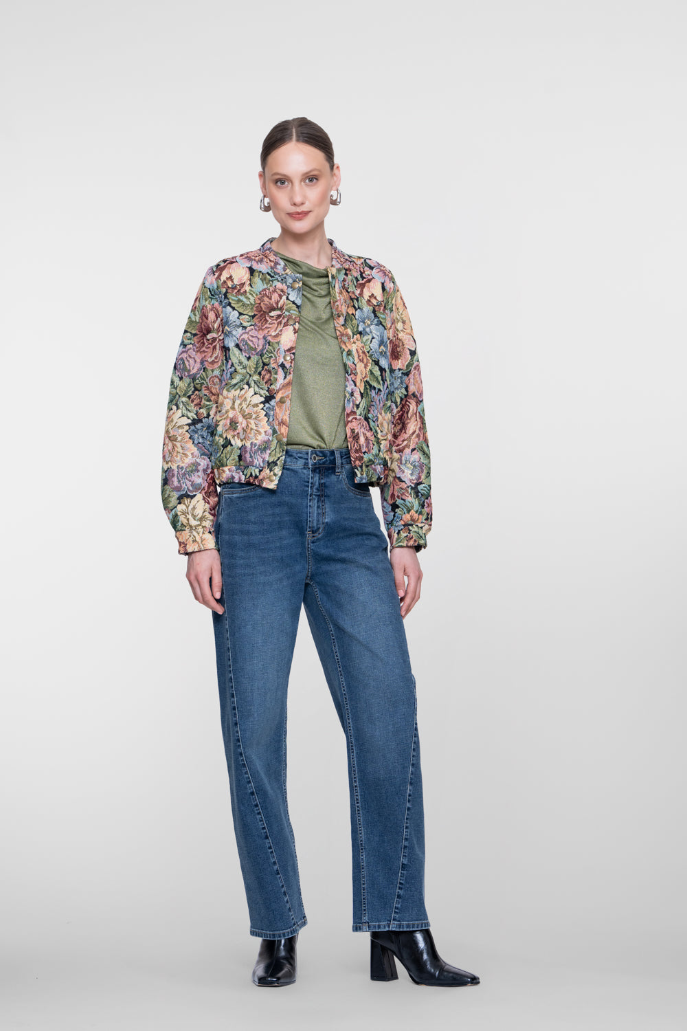 Geisha jacquard jasje met bloemenprint en subtiele lurexglans