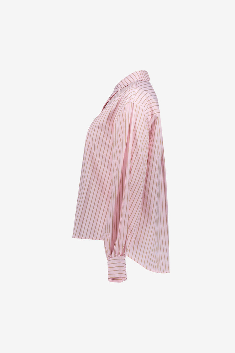 Geisha roze blouse met krijtstreep en lage schouderinzet