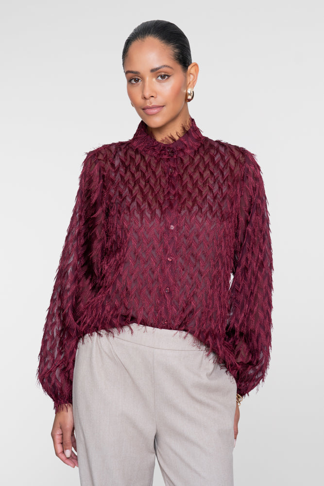 Geisha burgundy blouse met fringes