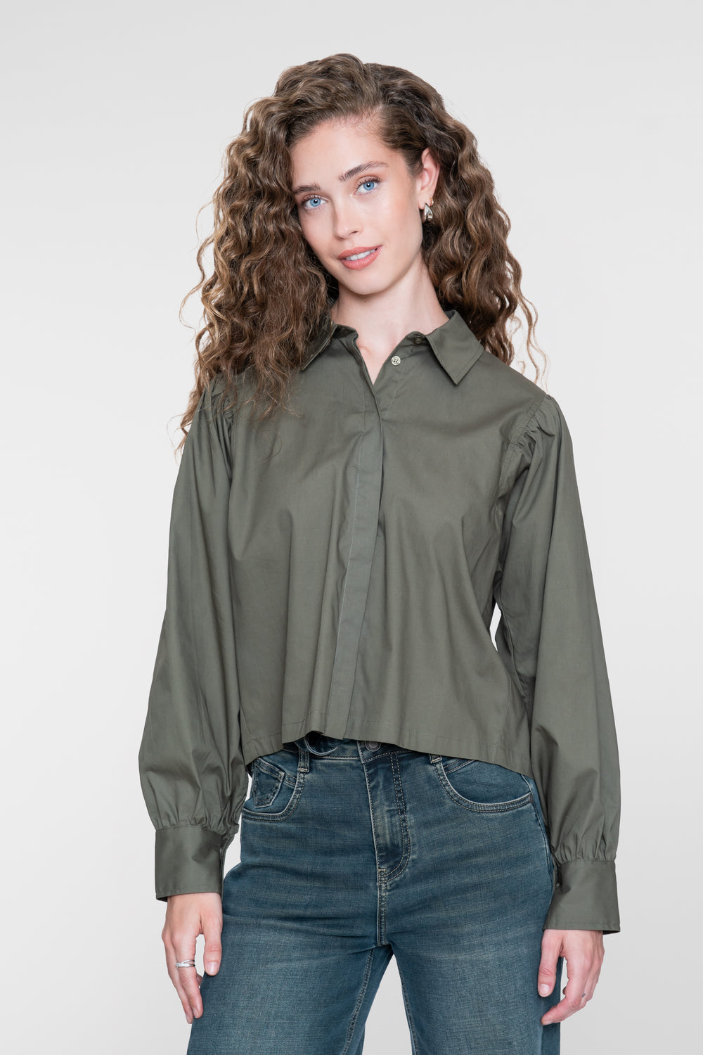 Geisha blouse met plooidetails in moss groen