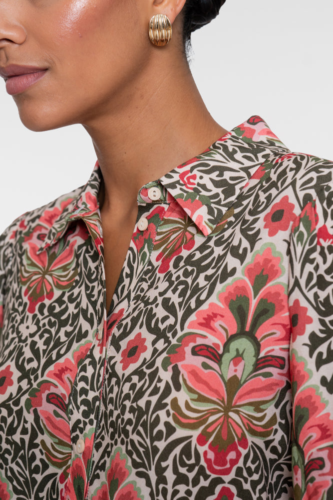 Geisha blouse met barokdessin en sierlijke mouwen