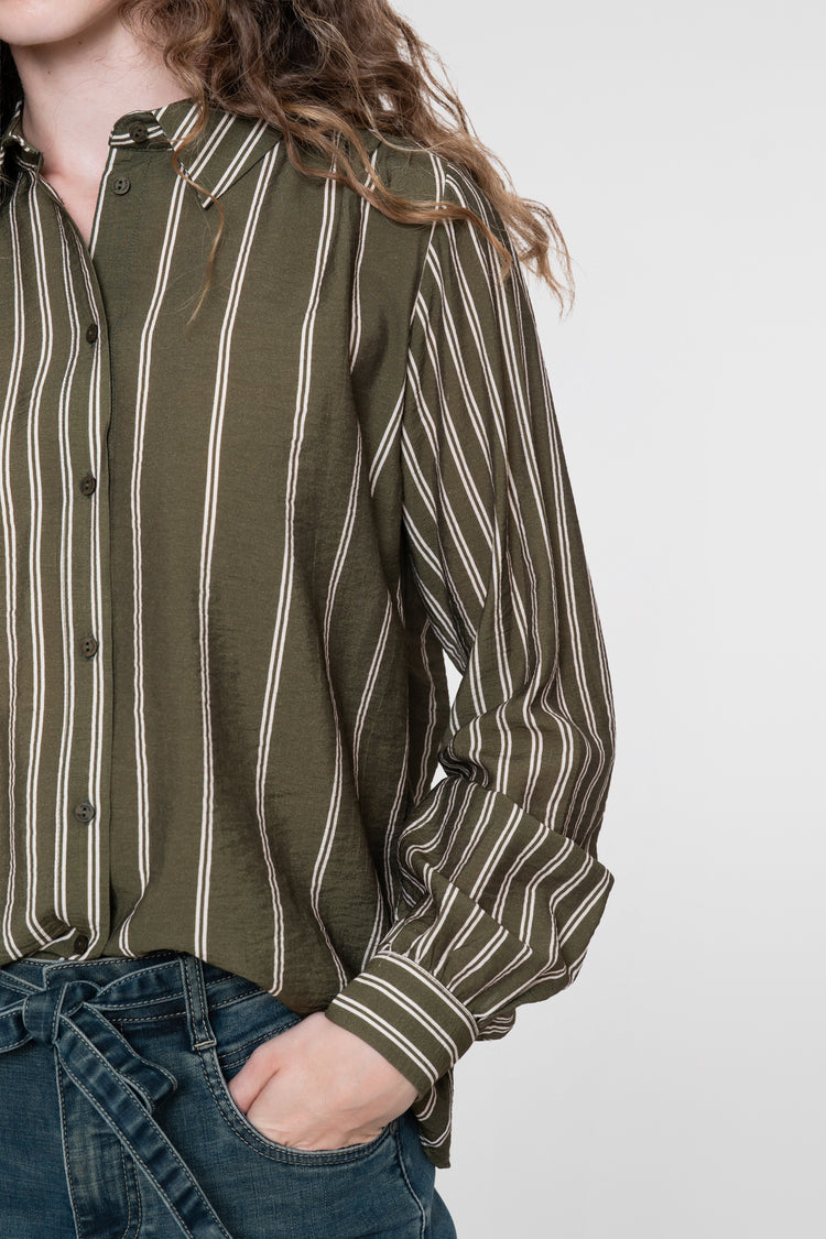 Geisha viscose blouse met streepdessin en speelse lijnvoering