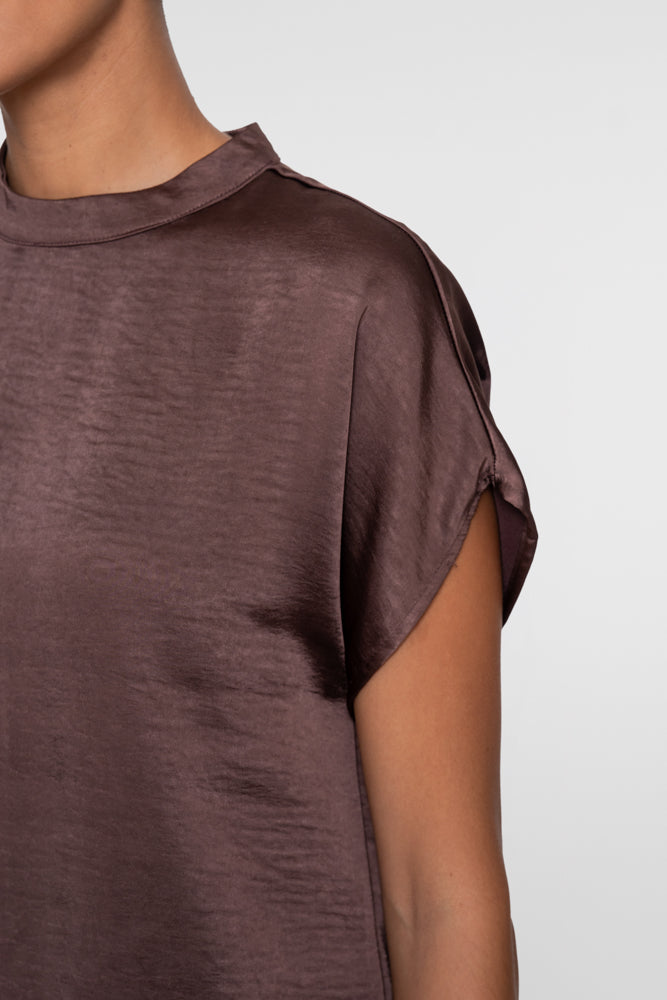 Geisha dames top met satijnlook en aangeknipte mouwen