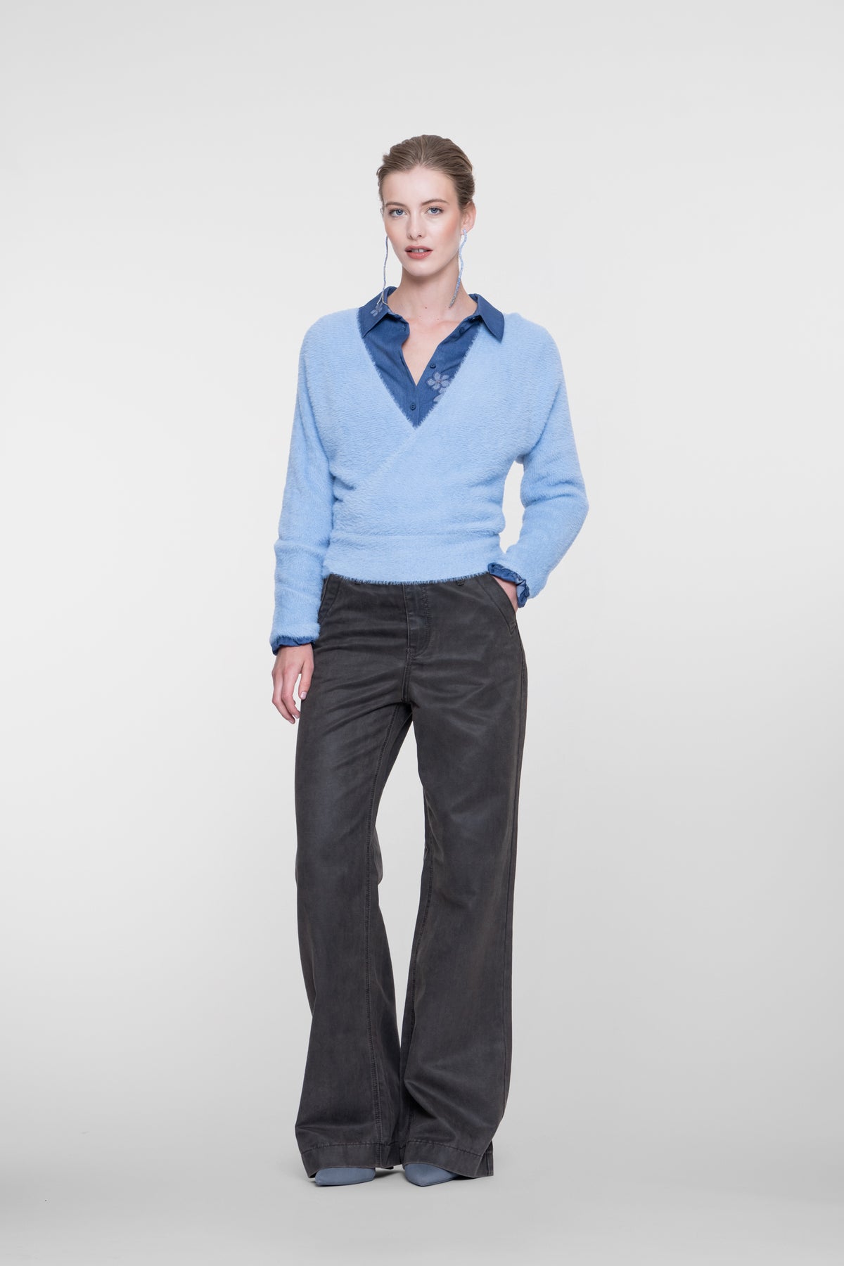 Geisha overslagtop met zacht harige structuur en V-hals – Shop de look