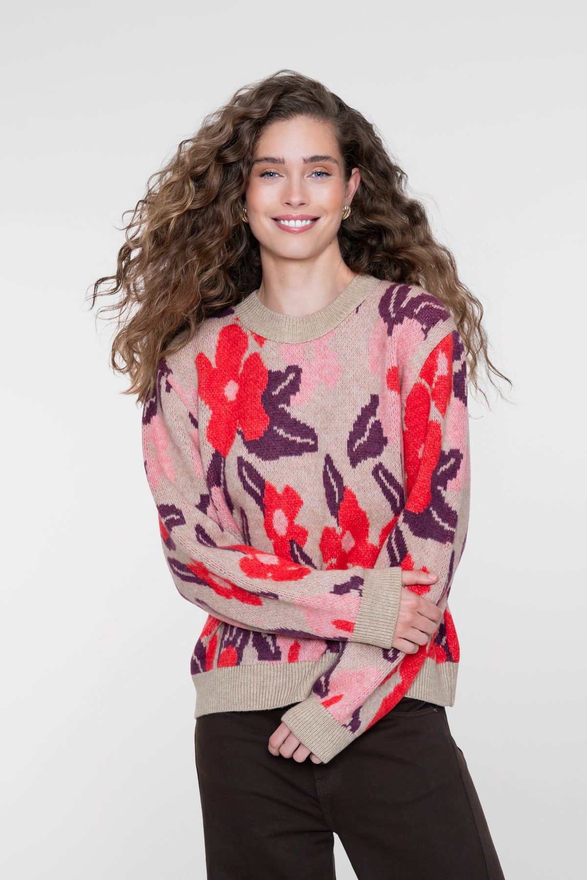 Geisha trui met bloemenprint en ronde hals – Shop de look