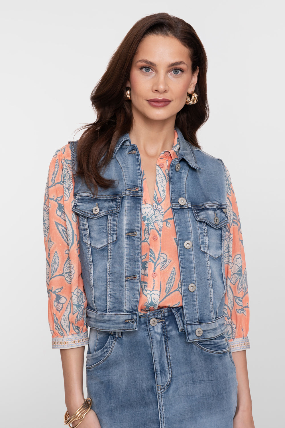 Geisha denim gilet met kraag en knoopsluiting