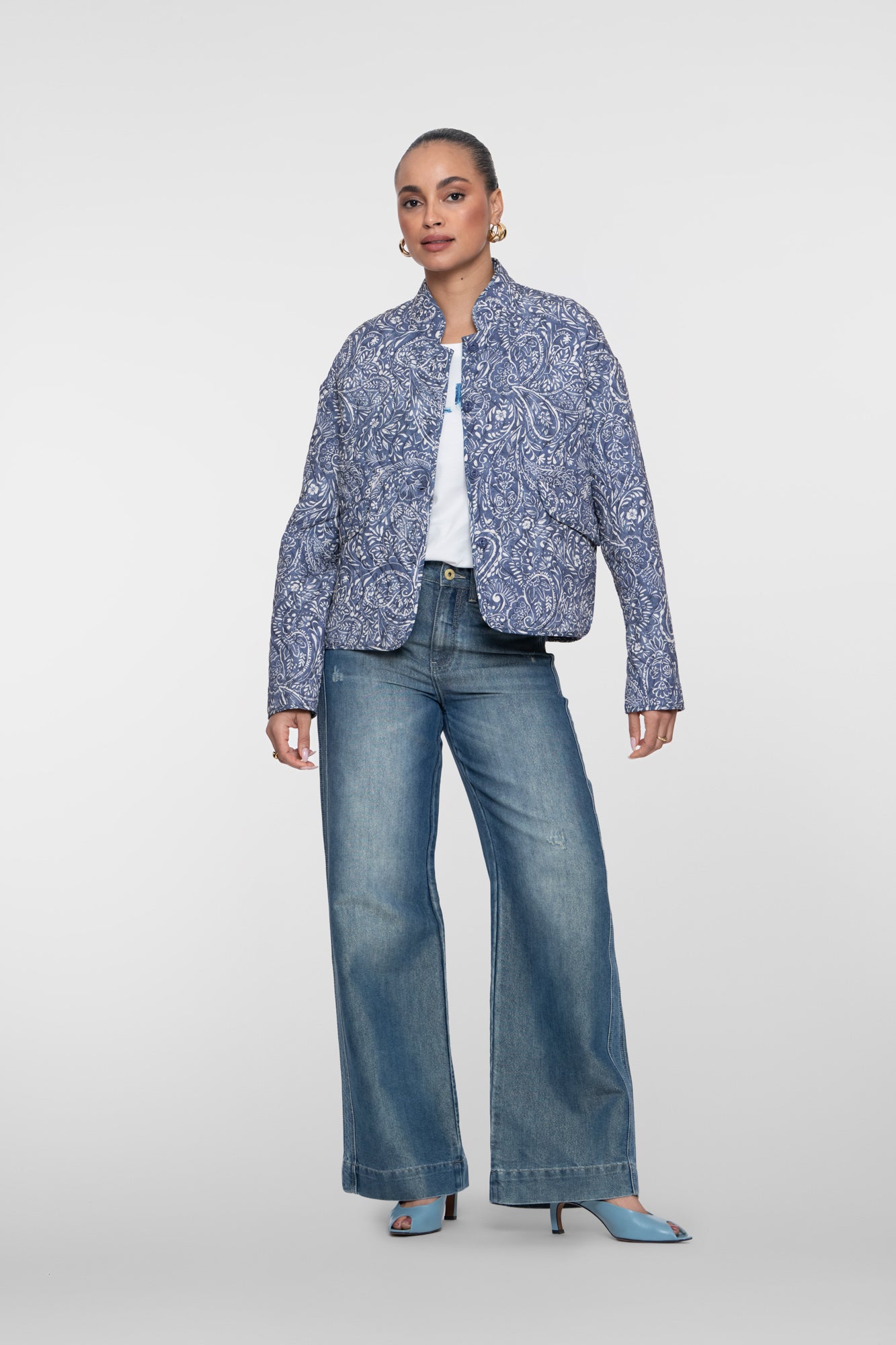 Geisha blauw gestept jasje met paisleyprint