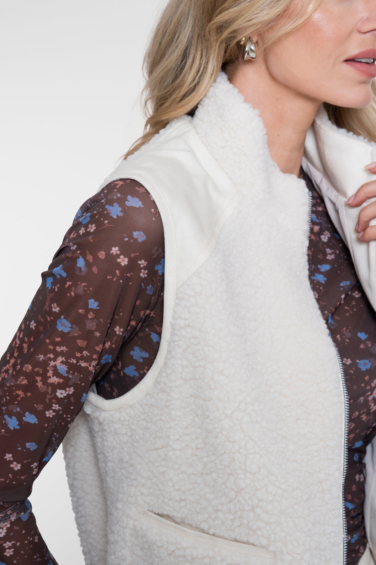 Geisha teddy bodywarmer met opstaande kraag