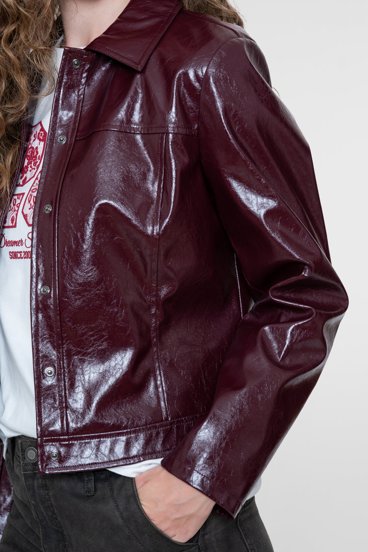 Geisha dames leather look jacket in bordeaux met drukknopen