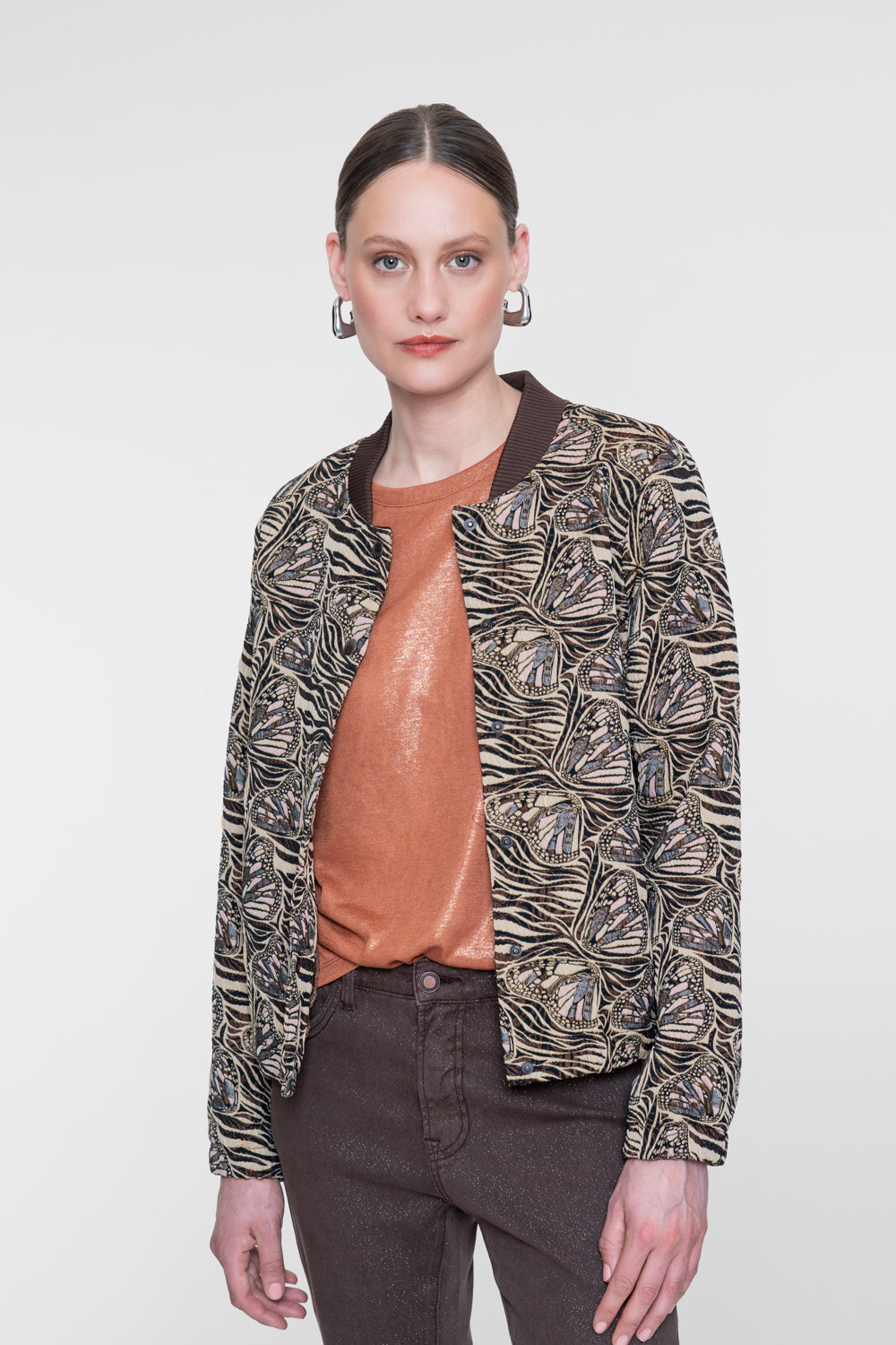 Geisha jacquard jasje met vlinderdessin – Shop de look