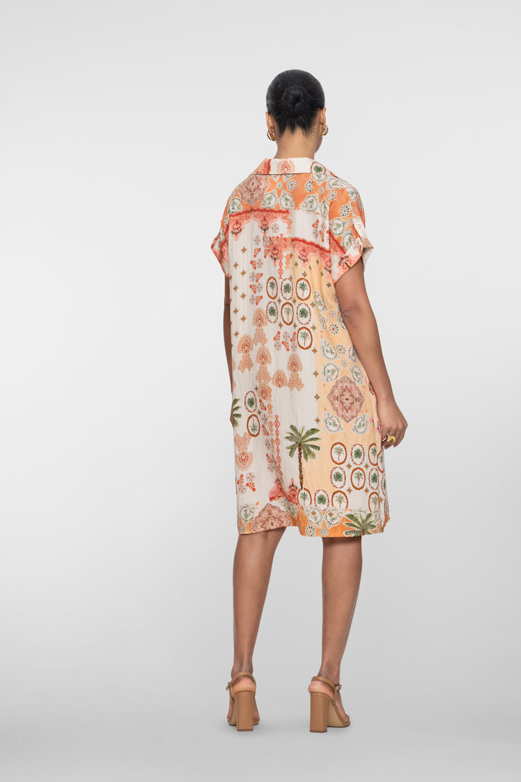 Geisha oranje shirtdress met mediterraanse print en zomerse uitstraling