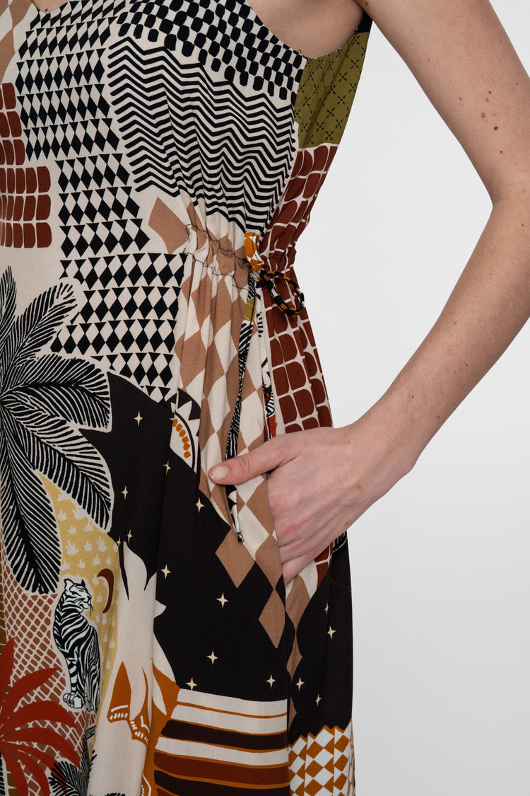 Geisha multicolor midi jurk met grafische print en spagetthibandjes