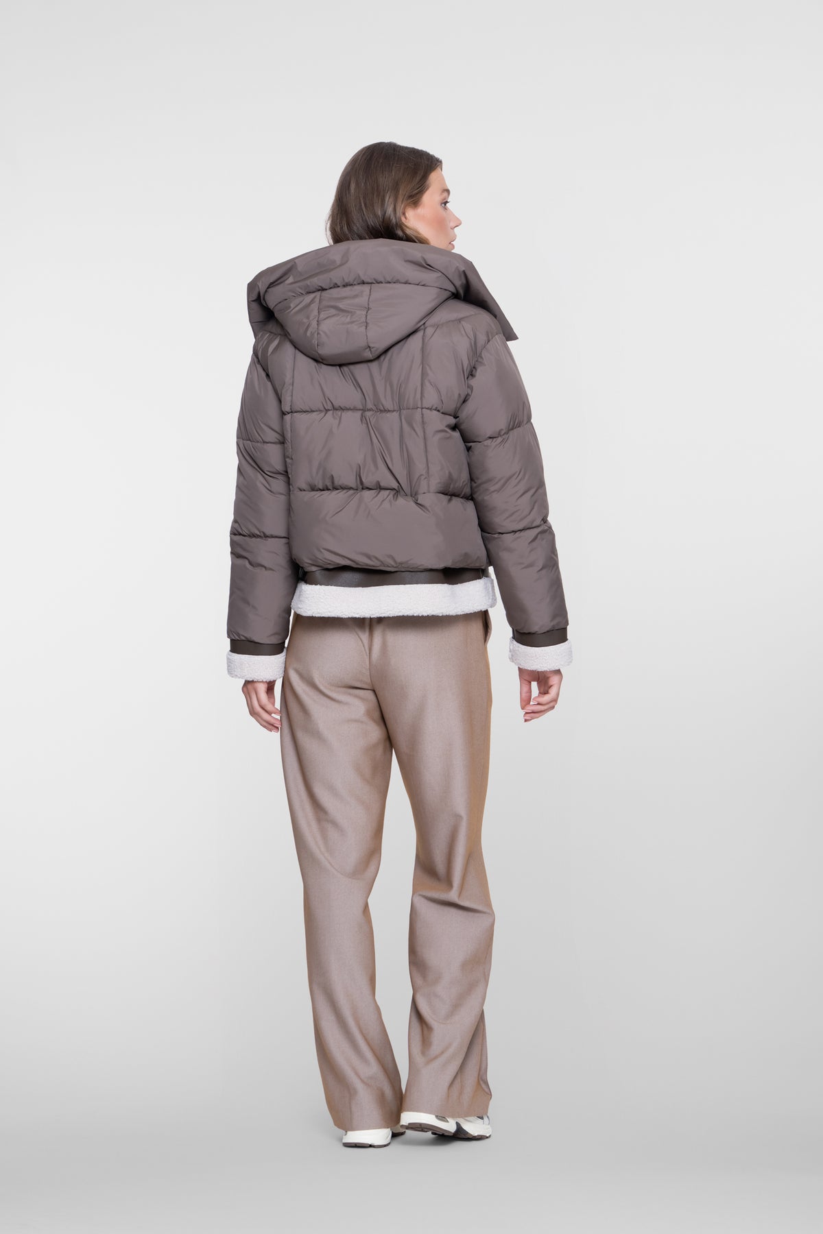 Geisha winterjas kort met teddy details en opstaande capuchon