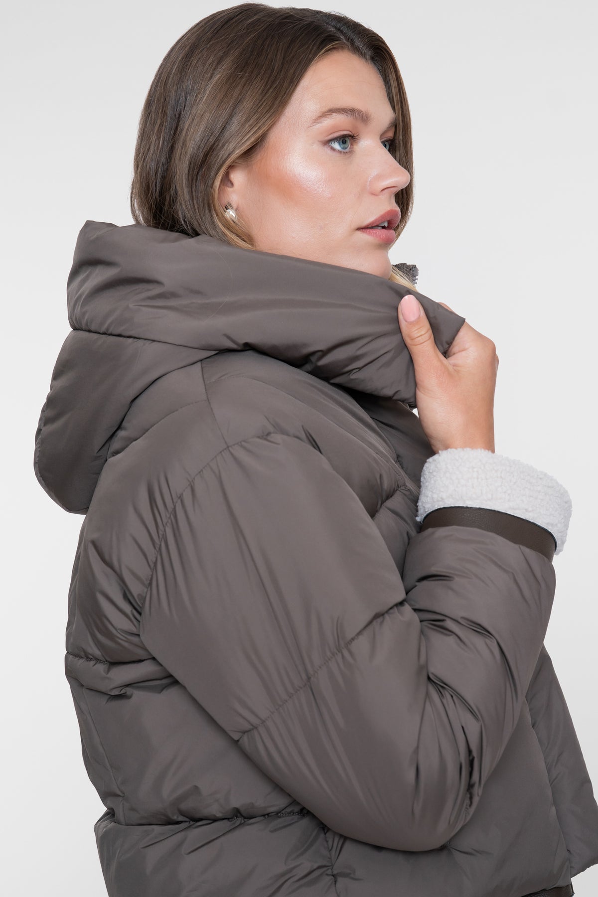 Geisha winterjas kort met teddy details en opstaande capuchon