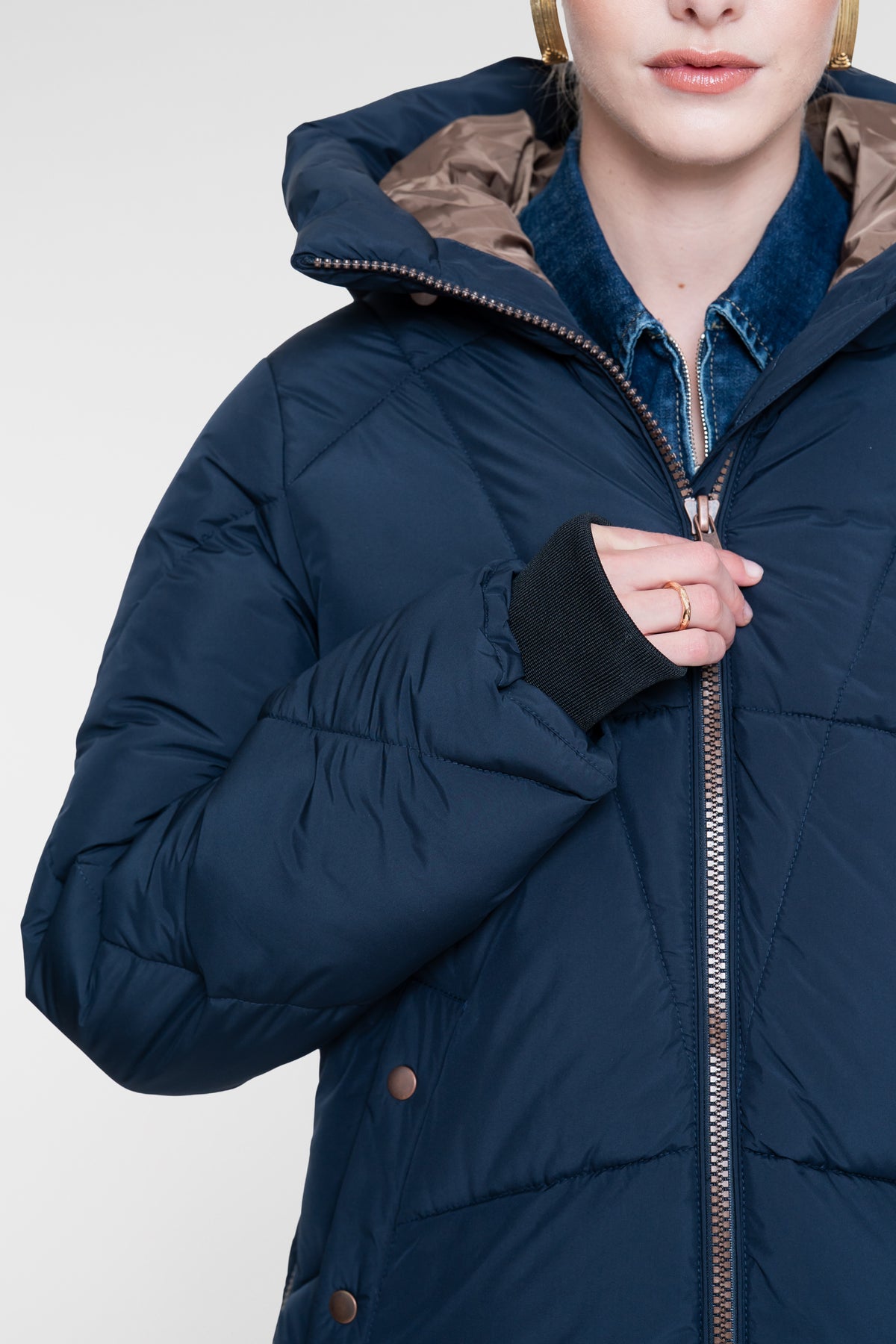 Geisha lange gewatteerde winterjas met koperkleurige details