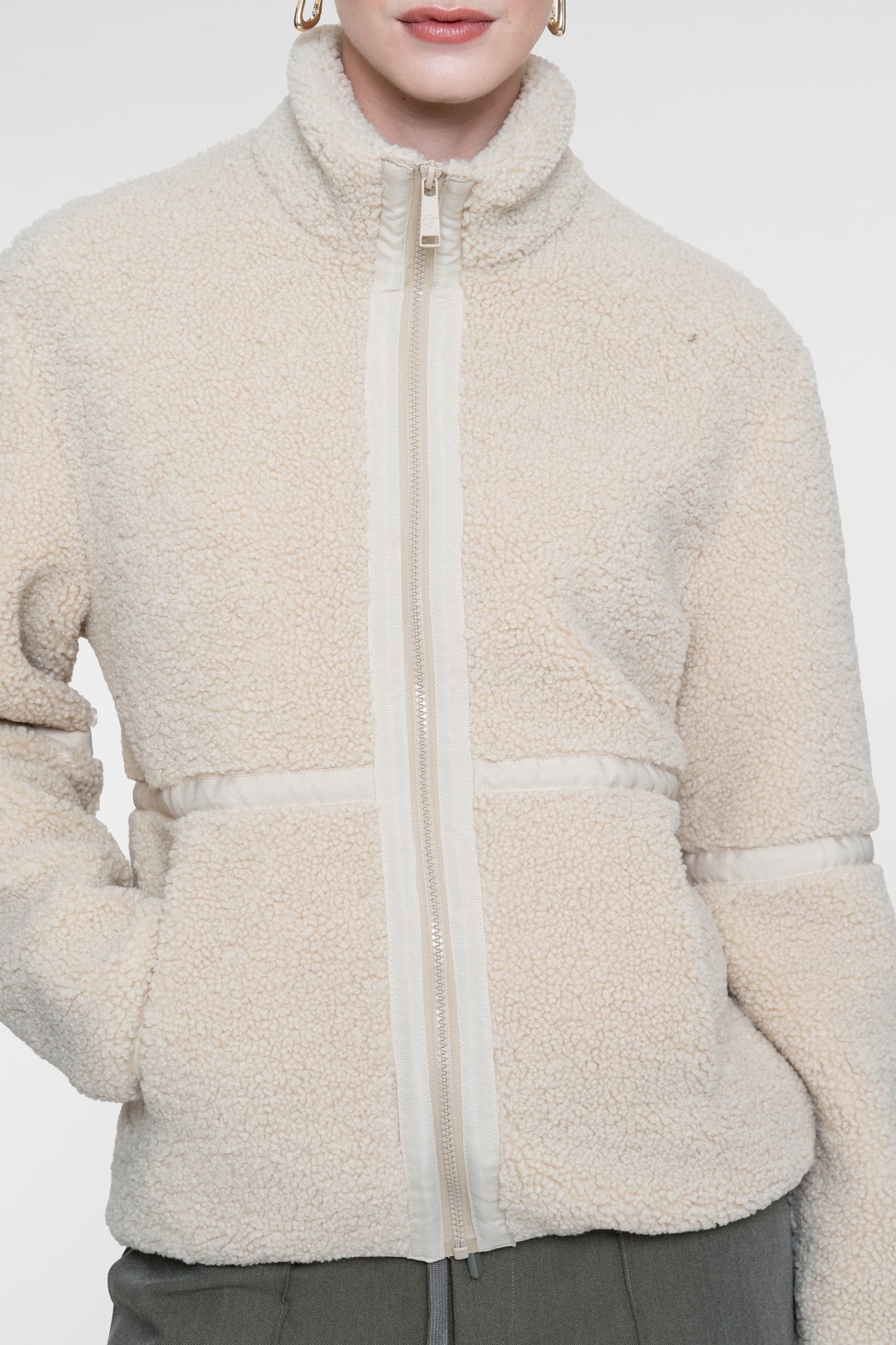 Geisha teddy jas met ritssluiting en  tape details