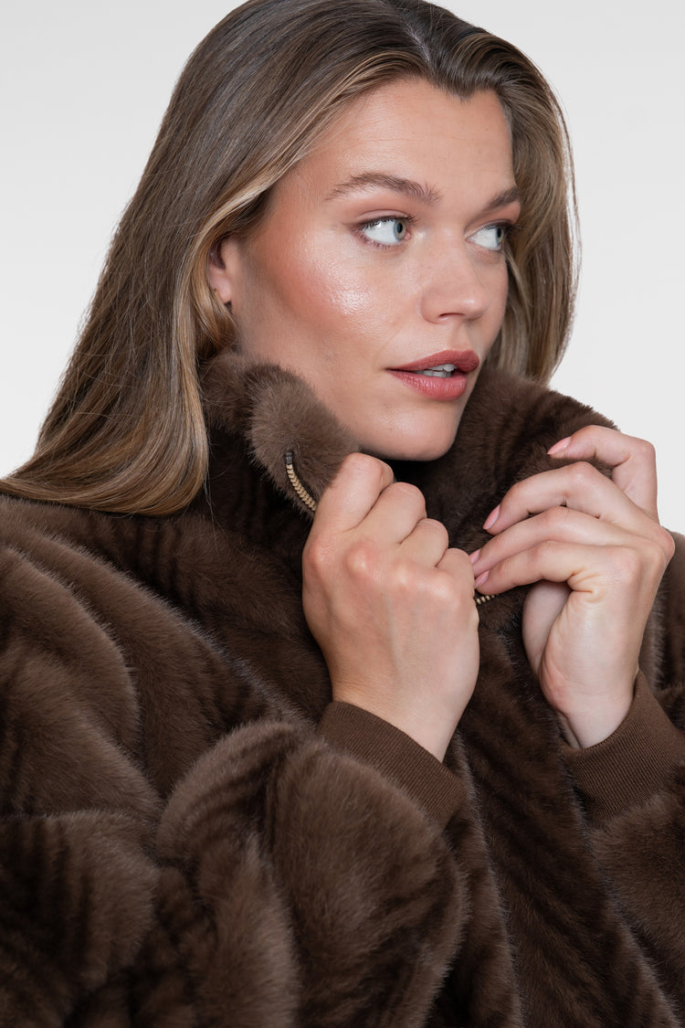 Geisha faux fur jas met dessin en zachte uitstraling