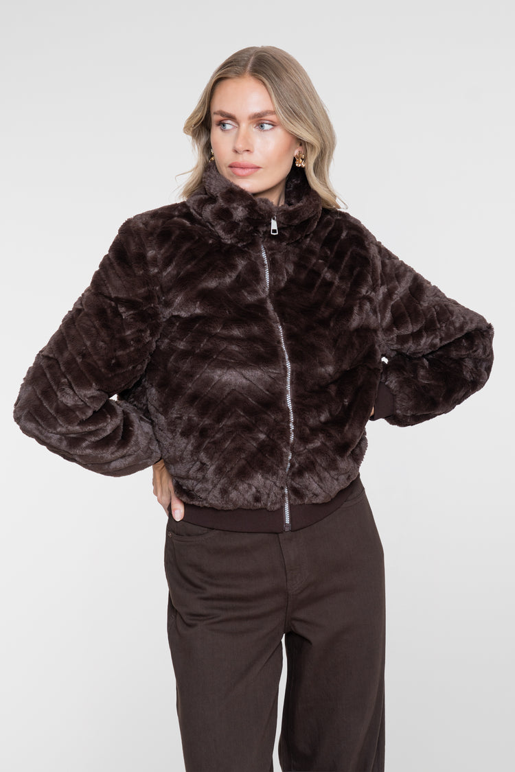 Geisha teddy jack met hoge kraag en zigzagpatroon